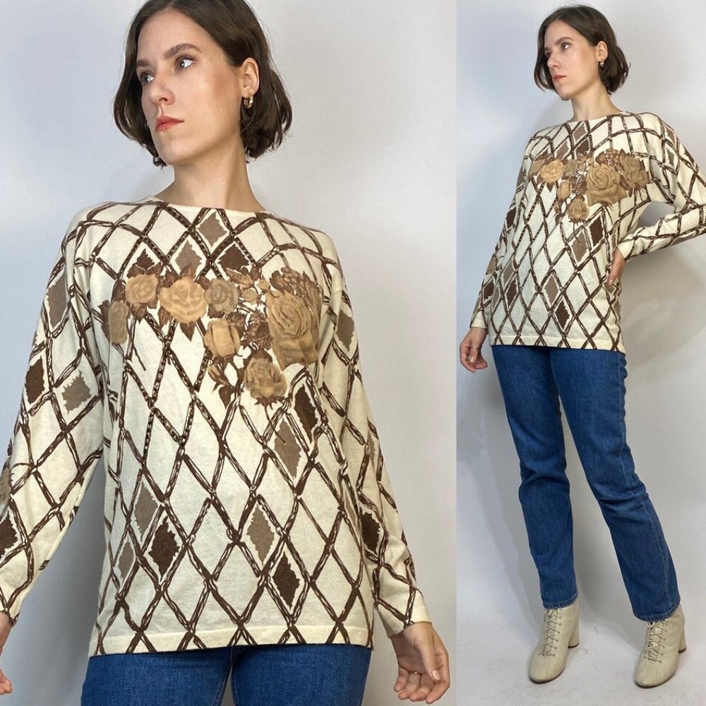 Vintage 80s Wool & ANGORA Sweater with ROSE and Check Pattern! Medium